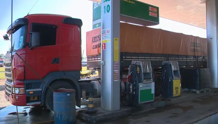 Preço do diesel deve seguir elevado se não houver recessão global, diz Petrobras